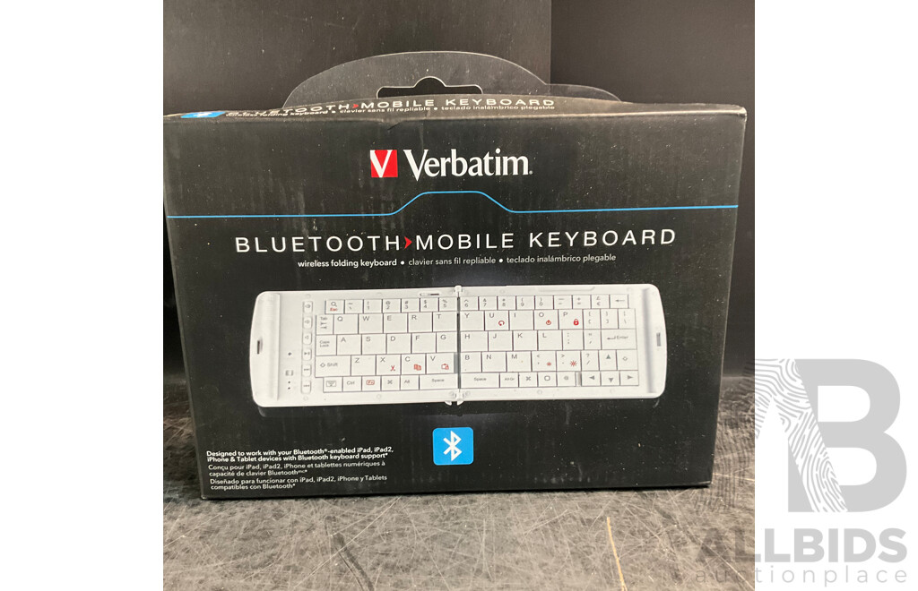 Fellowes Laptop Riser & Targus 10-12.1'' Laptop Case & Verbatim Bluetooth Mobile Keyboard & Cleaning Kit - Lot of 7