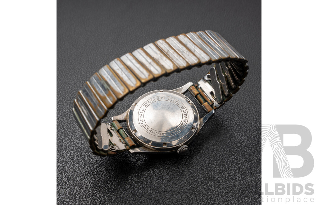 Young's 17 Jewels Unbreakable Mainspring Incabloc Vintage Watch