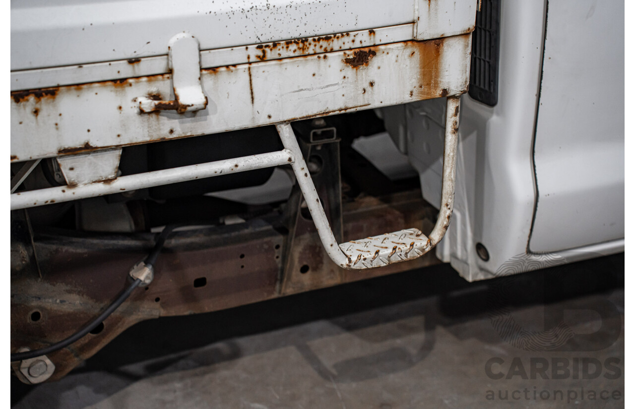 7/2009 Toyota Hilux Workmate TGN16R 08 Upgrade C/Chas White 2.7L - Hydraulic Tipper