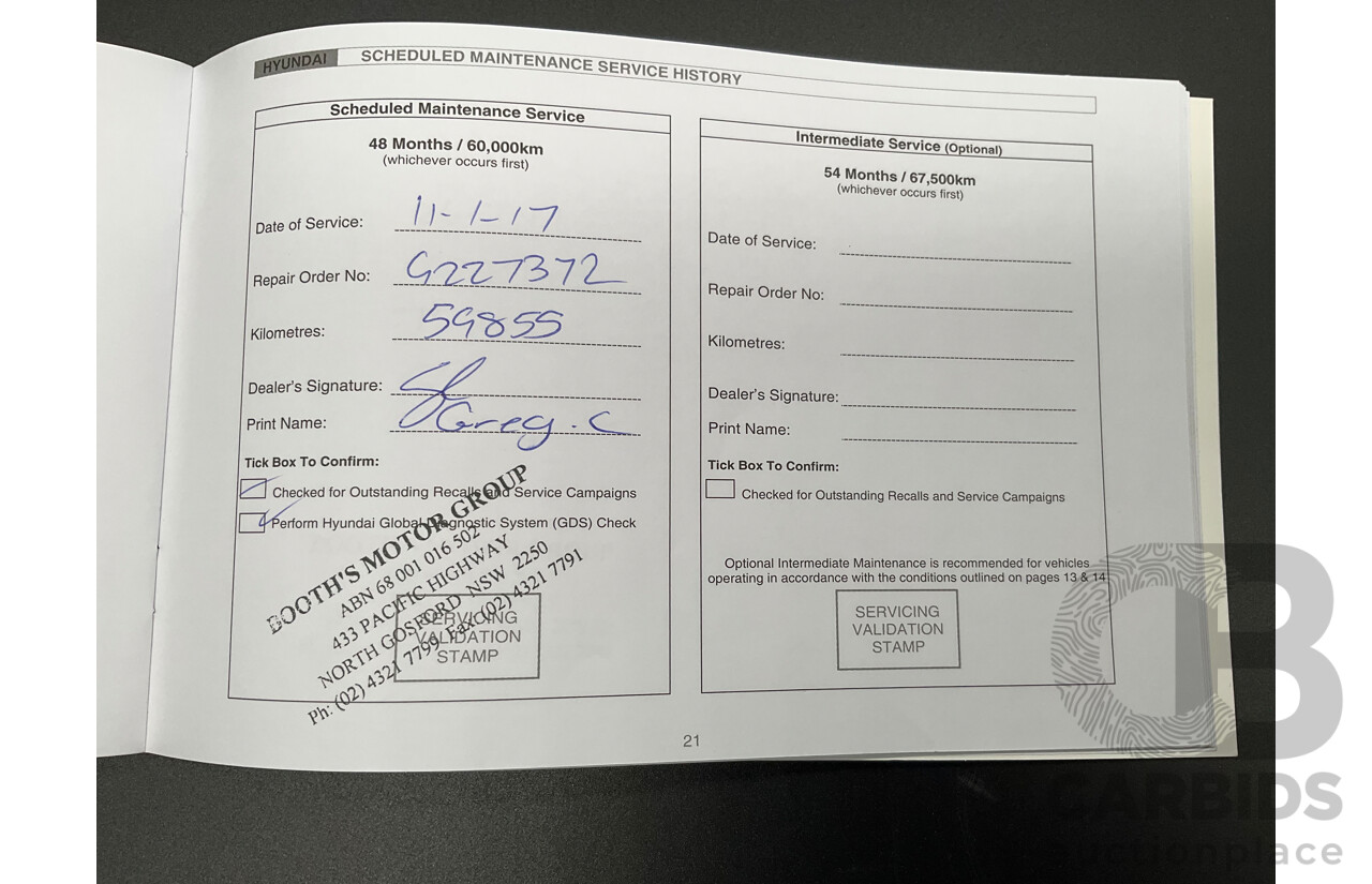 8/2014 Hyundai i30 SE GD MY14 5d Hatchback Brilliant Red Metallic 1.8L