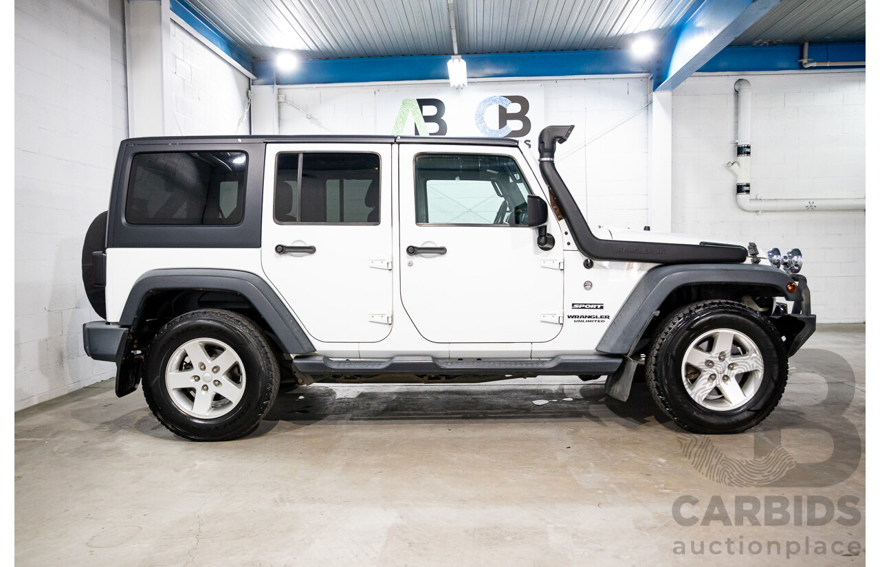 08/2016 Jeep Wrangler Unlimited Sport (4x4) JK MY16 4d Hardtop Bright White V6 3.6L