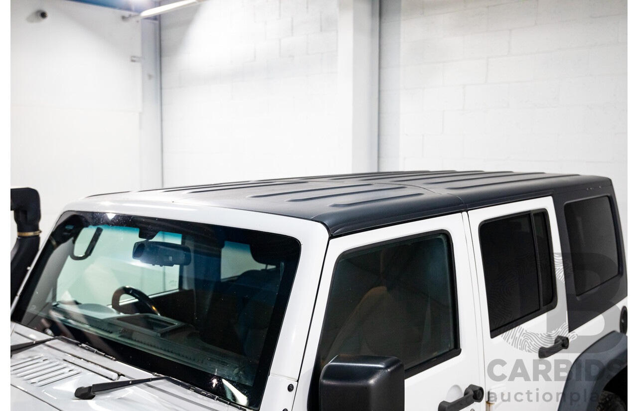 08/2016 Jeep Wrangler Unlimited Sport (4x4) JK MY16 4d Hardtop Bright White V6 3.6L
