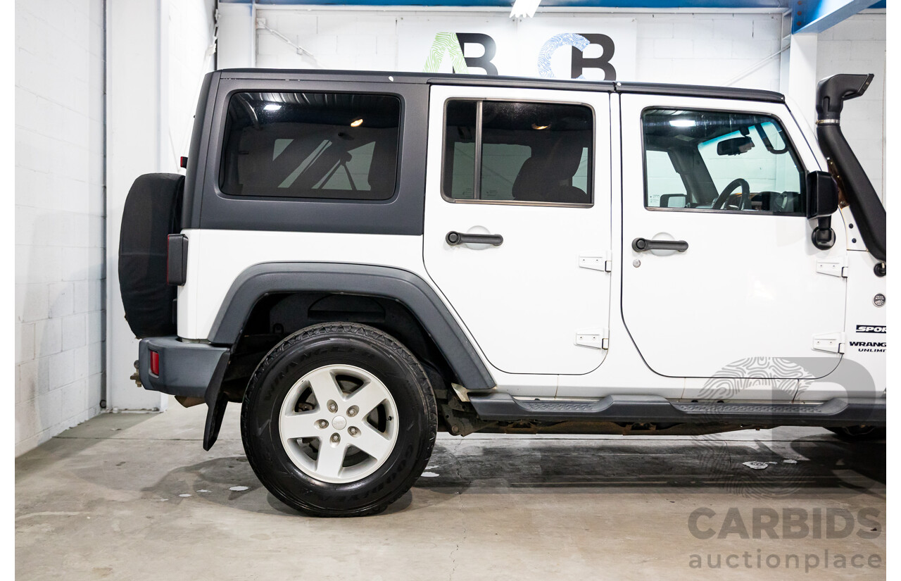 08/2016 Jeep Wrangler Unlimited Sport (4x4) JK MY16 4d Hardtop Bright White V6 3.6L