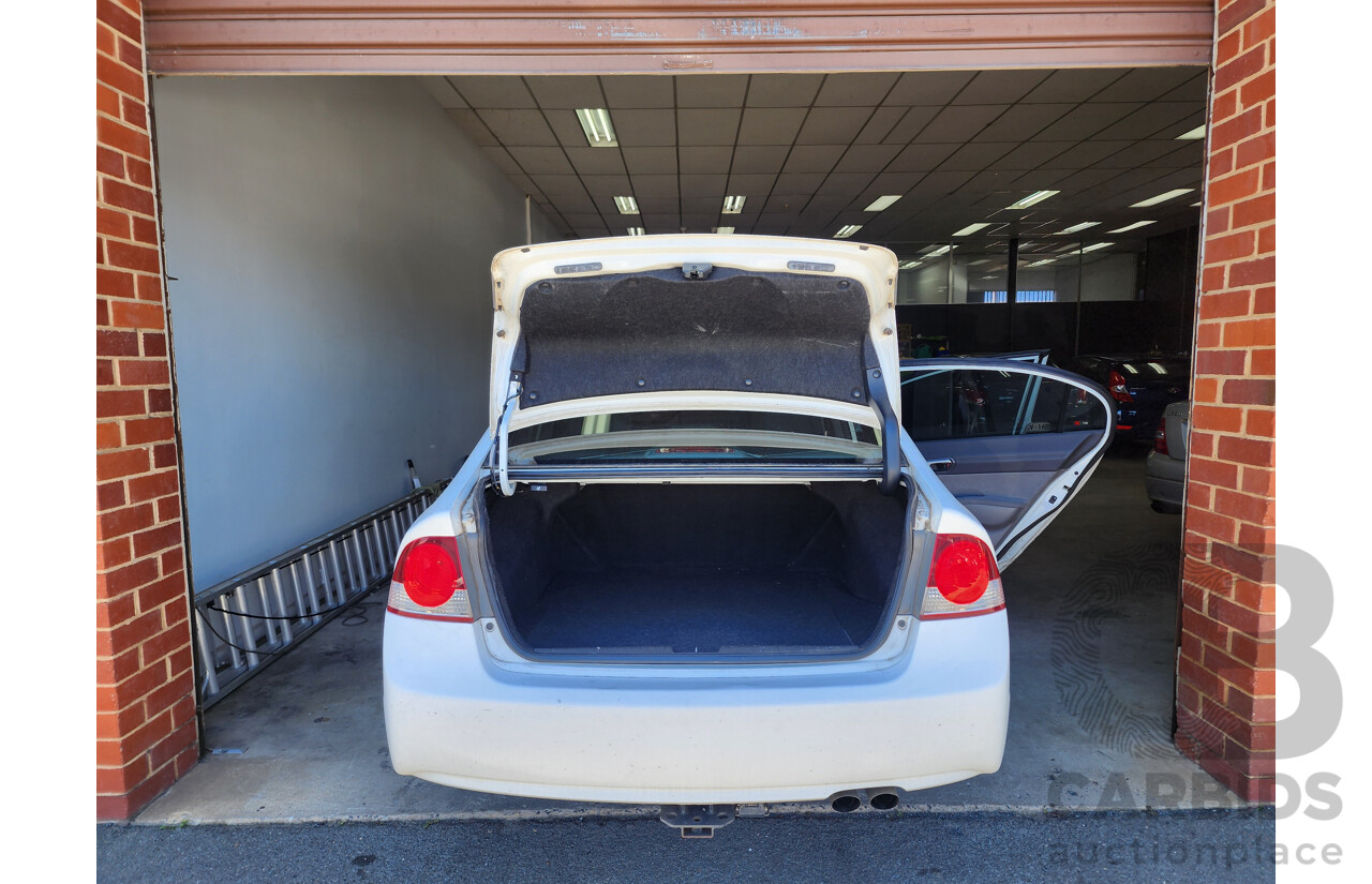 6/2008 Honda Civic VTi MY07 4d Sedan White 1.8L