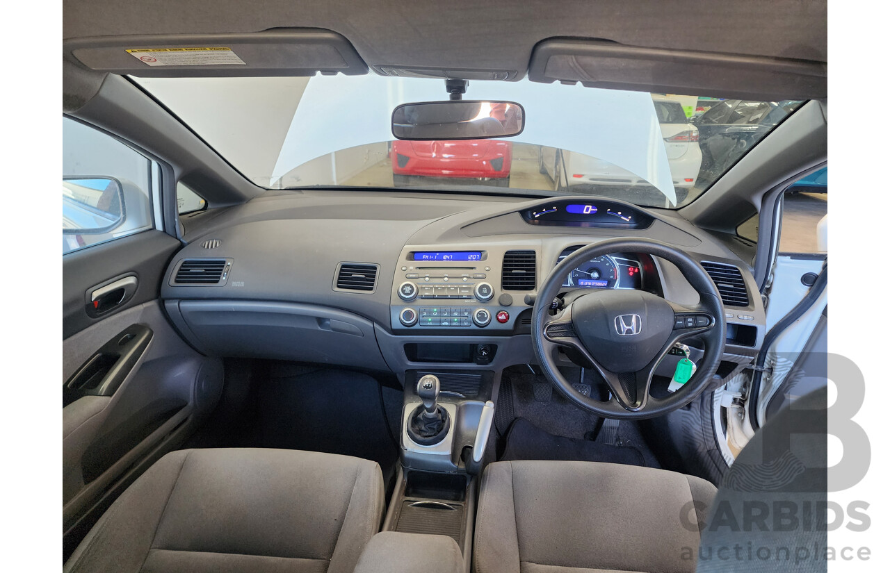 6/2008 Honda Civic VTi MY07 4d Sedan White 1.8L