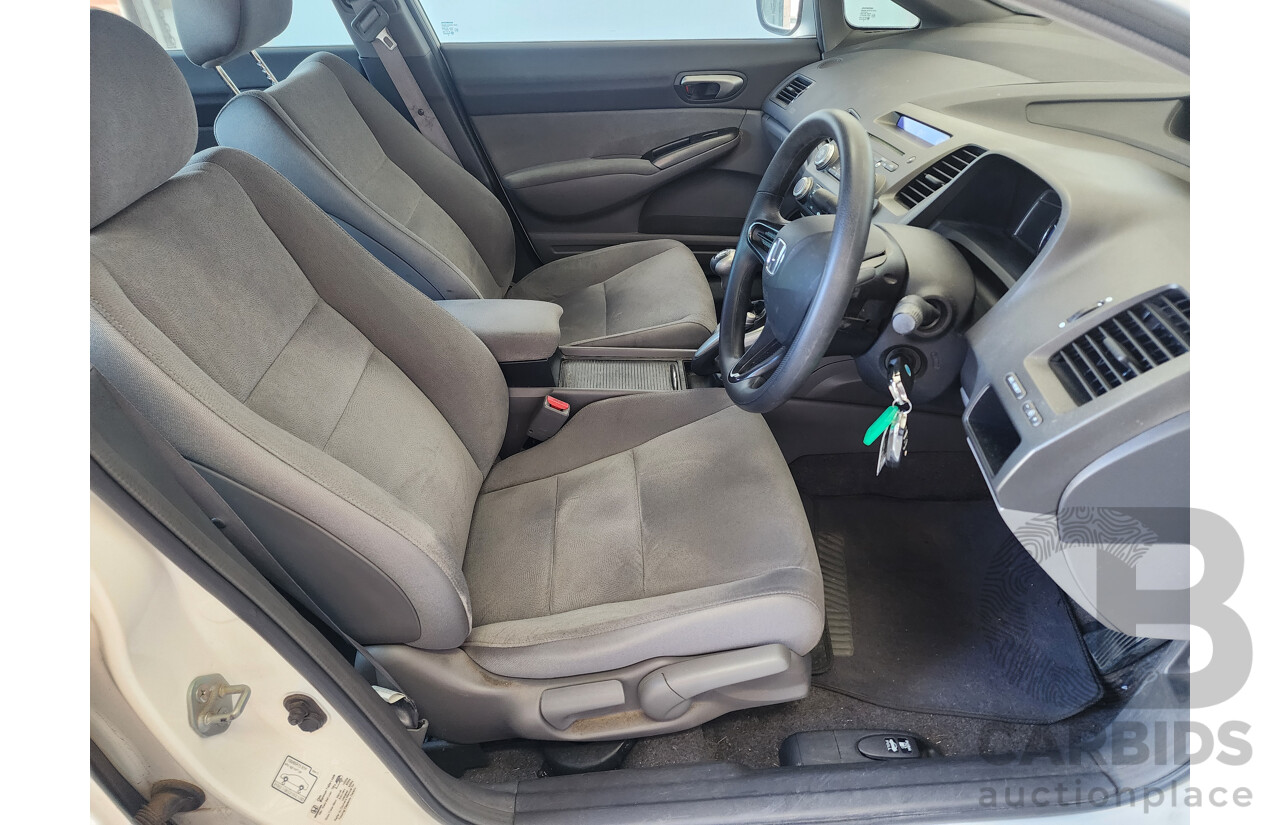 6/2008 Honda Civic VTi MY07 4d Sedan White 1.8L