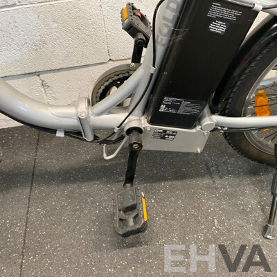 Estate Folding E-Bike
