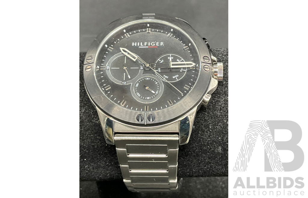 TOMMY HILFIGER Men's Multi Function Watch