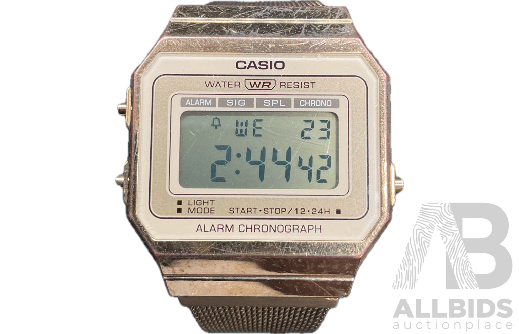 Vintage CASIO (A700WE) Watch with Gold Tone Mesh Strap