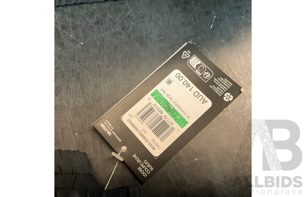 Under Armour Size XL Jacket & Size L Pants & Carhartt Blue Hat - Lot of 3