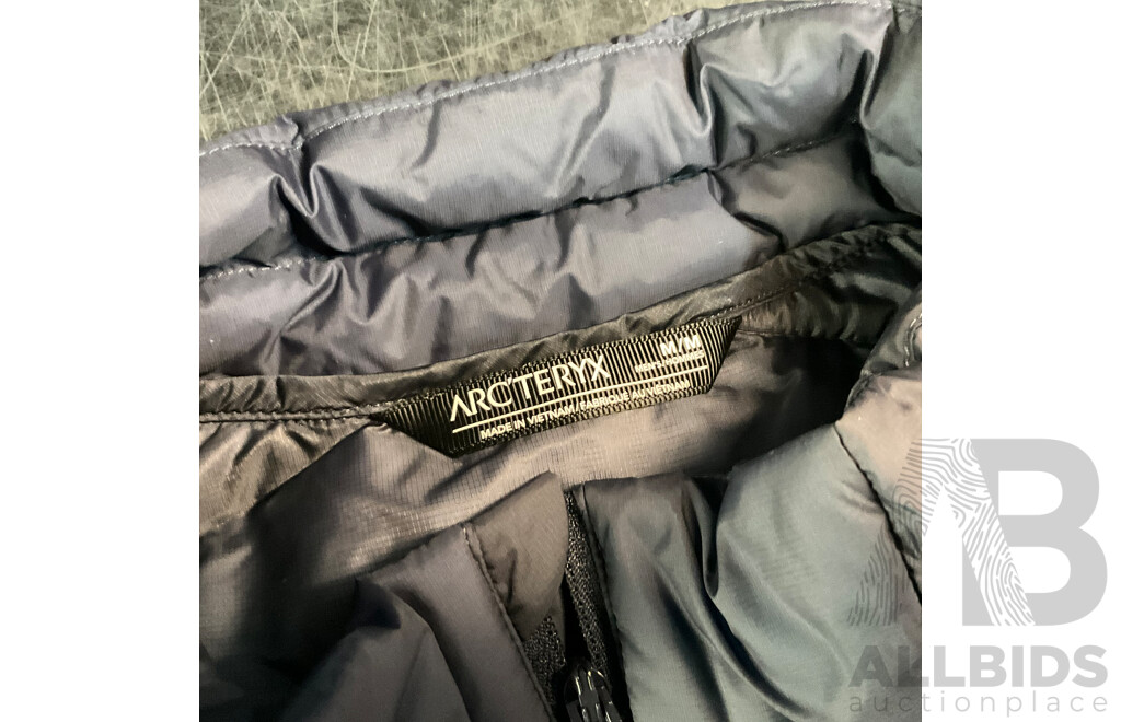 ARC'TERYX Size M Vest & Commute Bag - Lot of 2