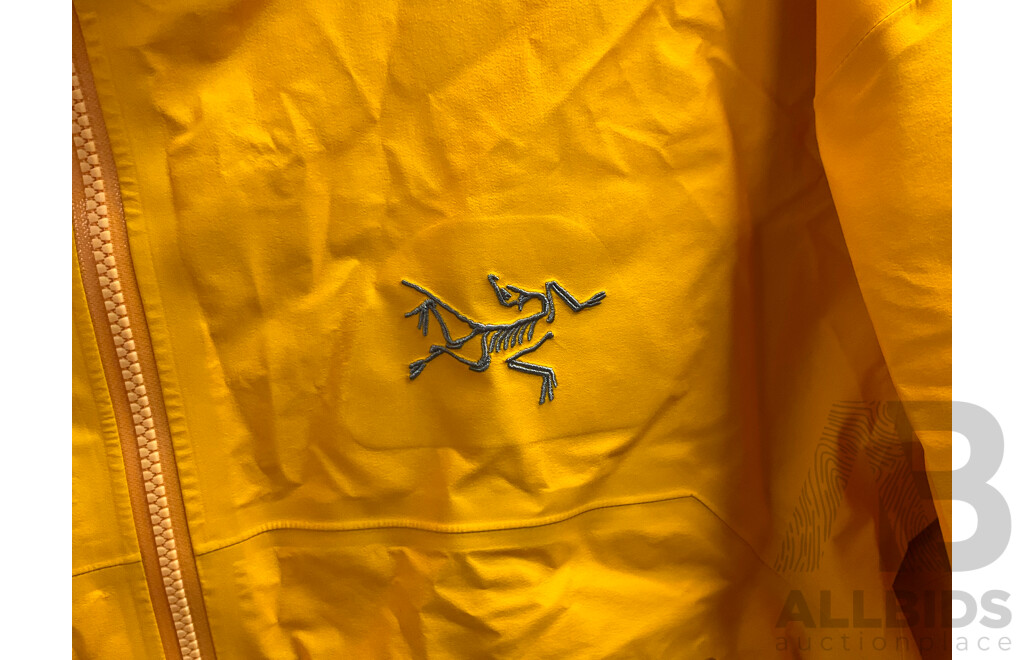ARC'TERYX Men's Size L Beta Jacket - Yellow -ORP$650