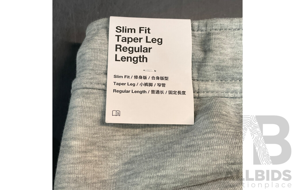 Nike Size L Apparel - Jacket, Pants & Hat