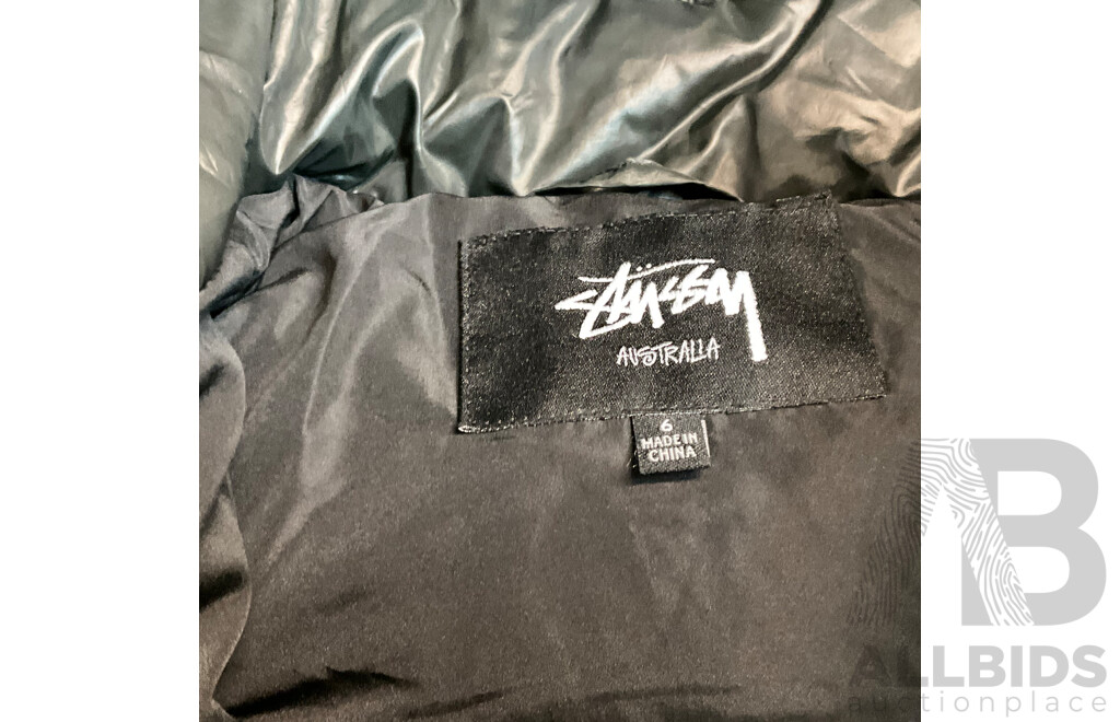 Under Armour Navy Blue Size M Jacket & Stussy Size 6 Vest - Lot of 2