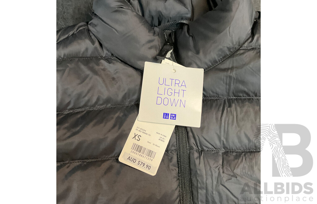 UNIQLO Size XS Black Vest & White Light Jacket - Lot of 2