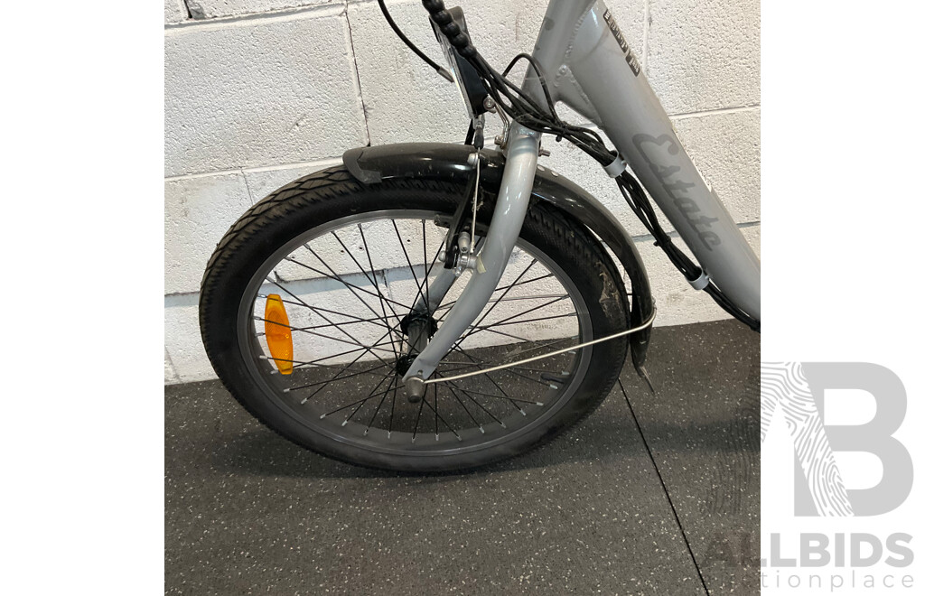 Estate Folding E-Bike