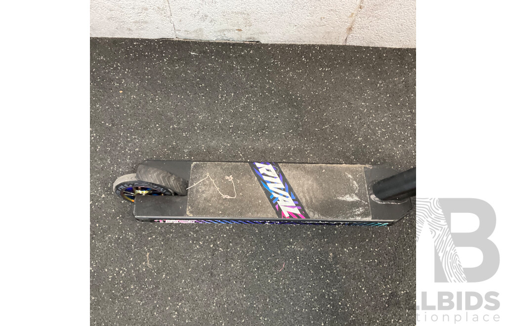 RIVAL Pro-Series Scooter
