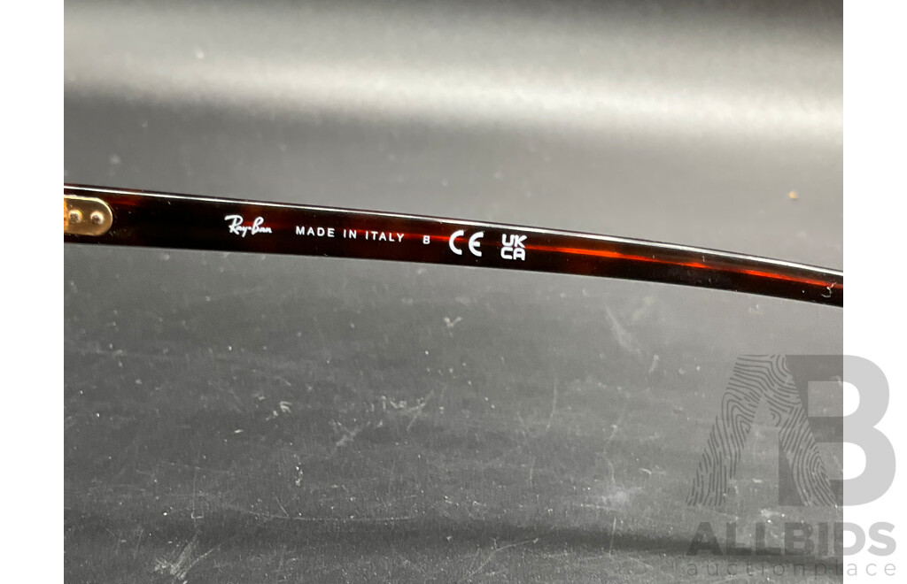 Clubmaster Classic Sunglasses Branded Ray-Ban