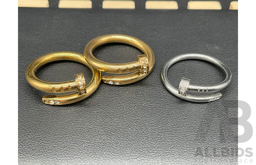 Assorted Costume Jewellery - Lot of 9