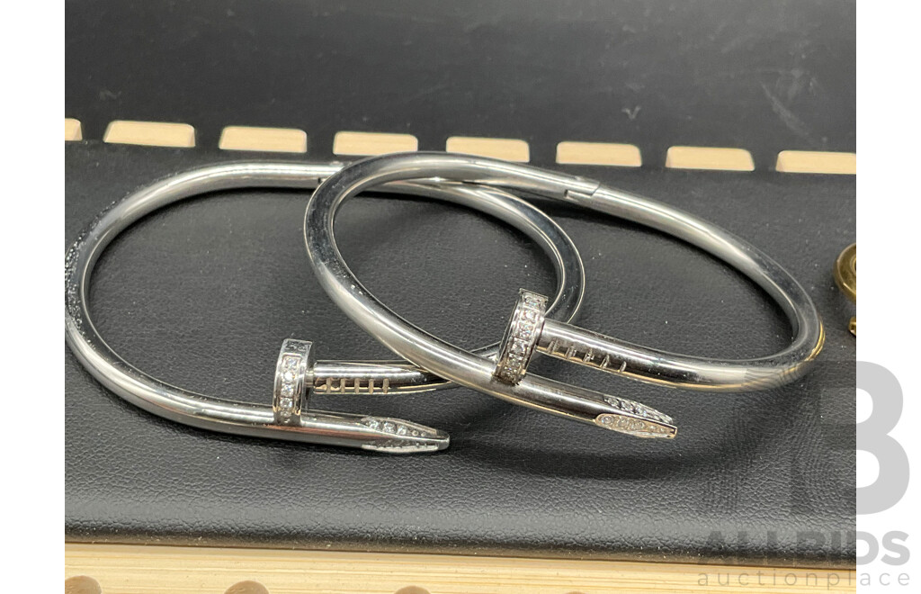 Assorted Costume Jewellery - Lot of 9