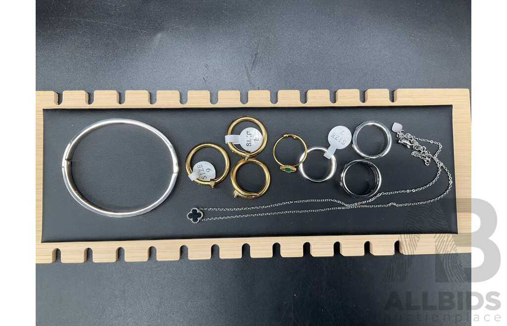 Assorted Costume Jewellery - Lot of 9