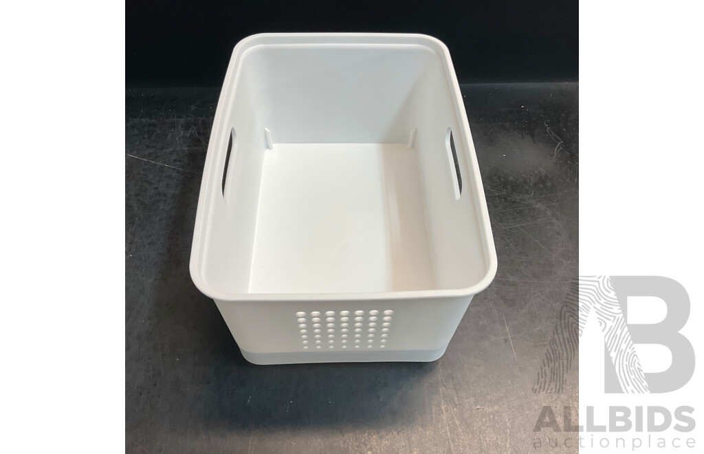 Plastic Storage Basket with Lid /Wheeled - White - Lot of 60