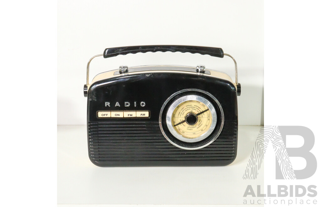 Terris Retro Style AM/FM Radio