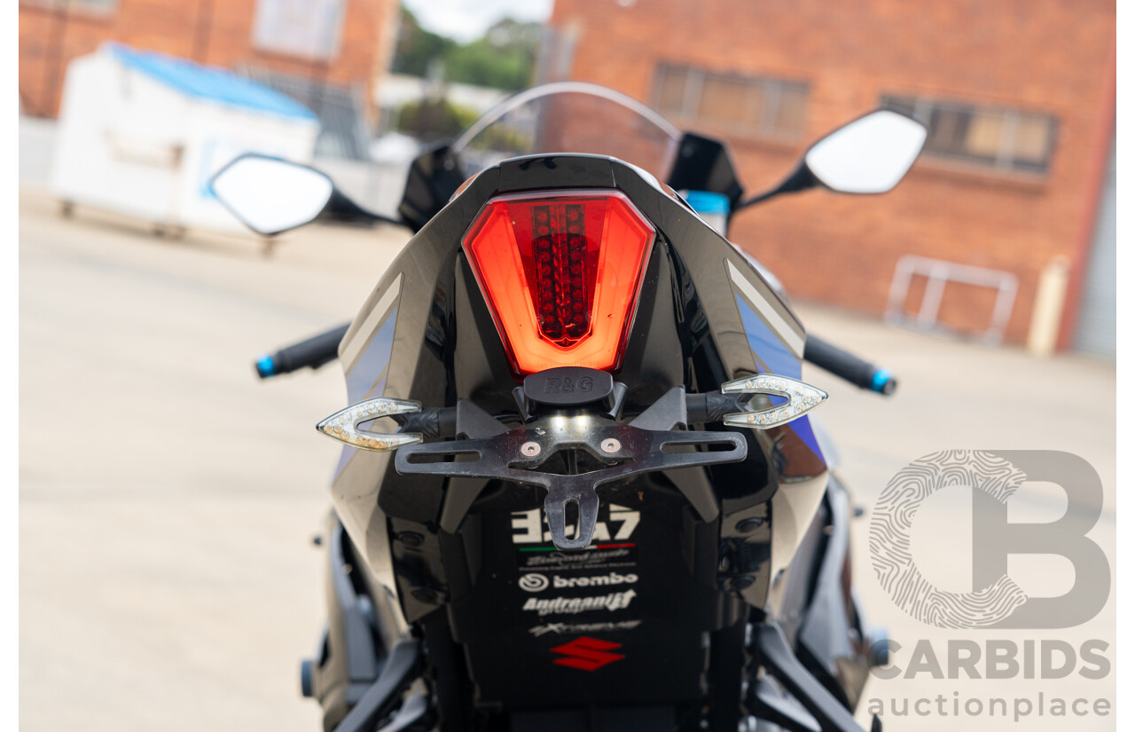 08/2017 Suzuki GSX-R1000R 999cc Super Sport Motorbike Glass Sparkle Black