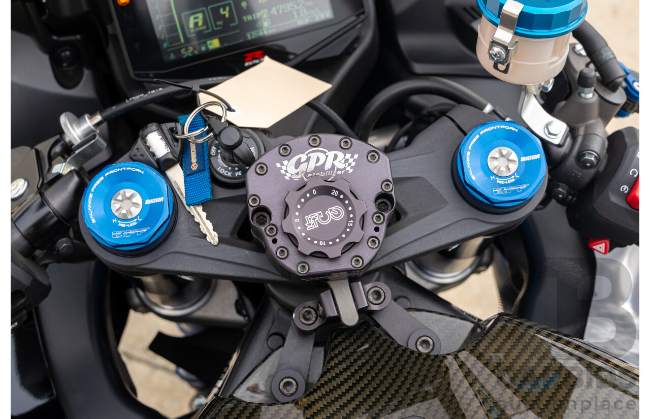 08/2017 Suzuki GSX-R1000R 999cc Super Sport Motorbike Glass Sparkle Black