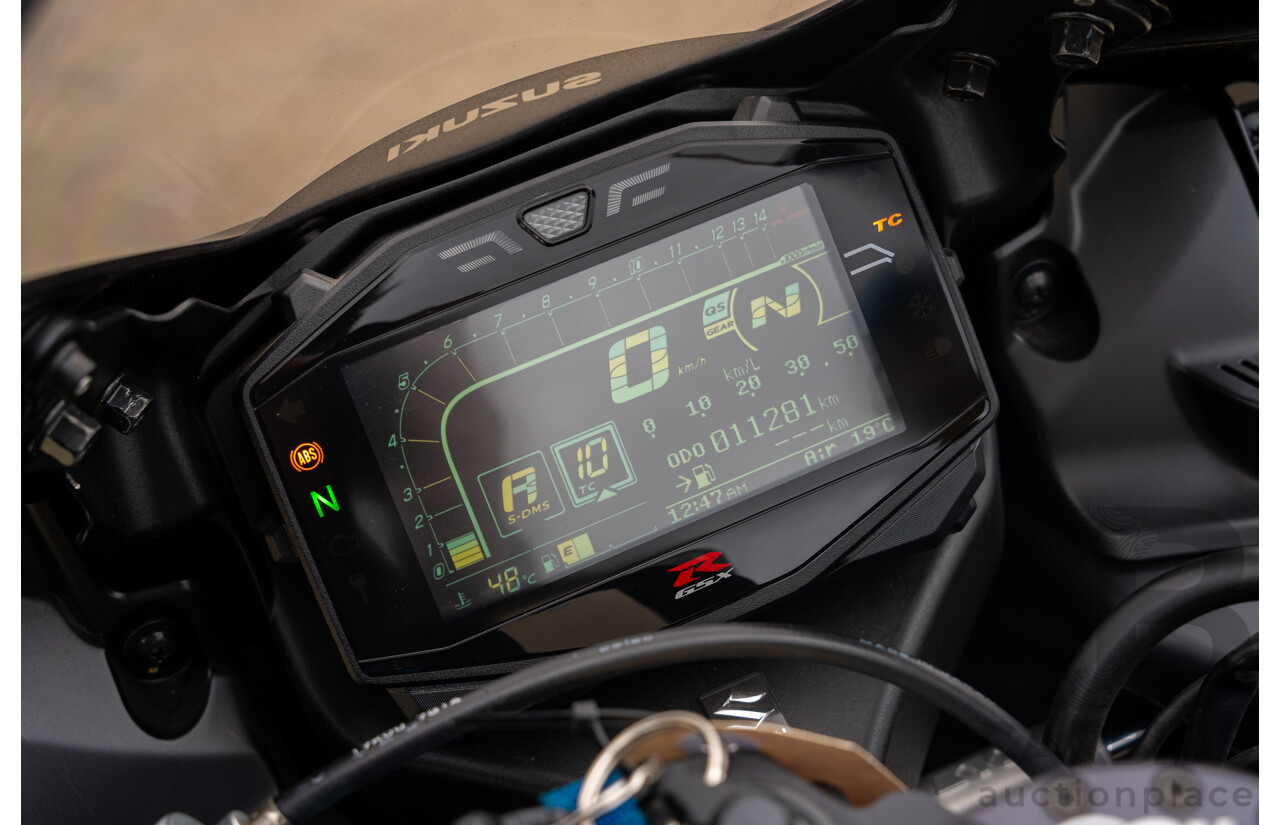 08/2017 Suzuki GSX-R1000R 999cc Super Sport Motorbike Glass Sparkle Black