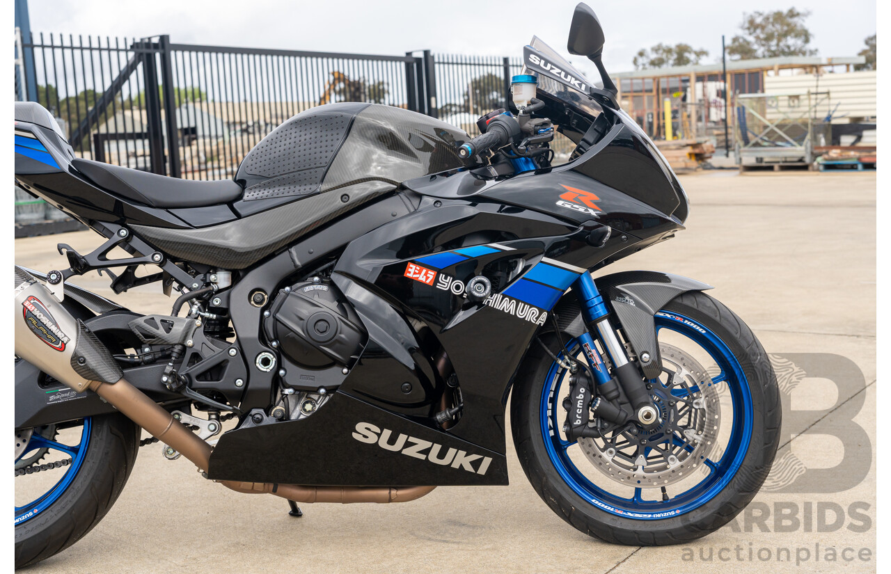 08/2017 Suzuki GSX-R1000R 999cc Super Sport Motorbike Glass Sparkle Black
