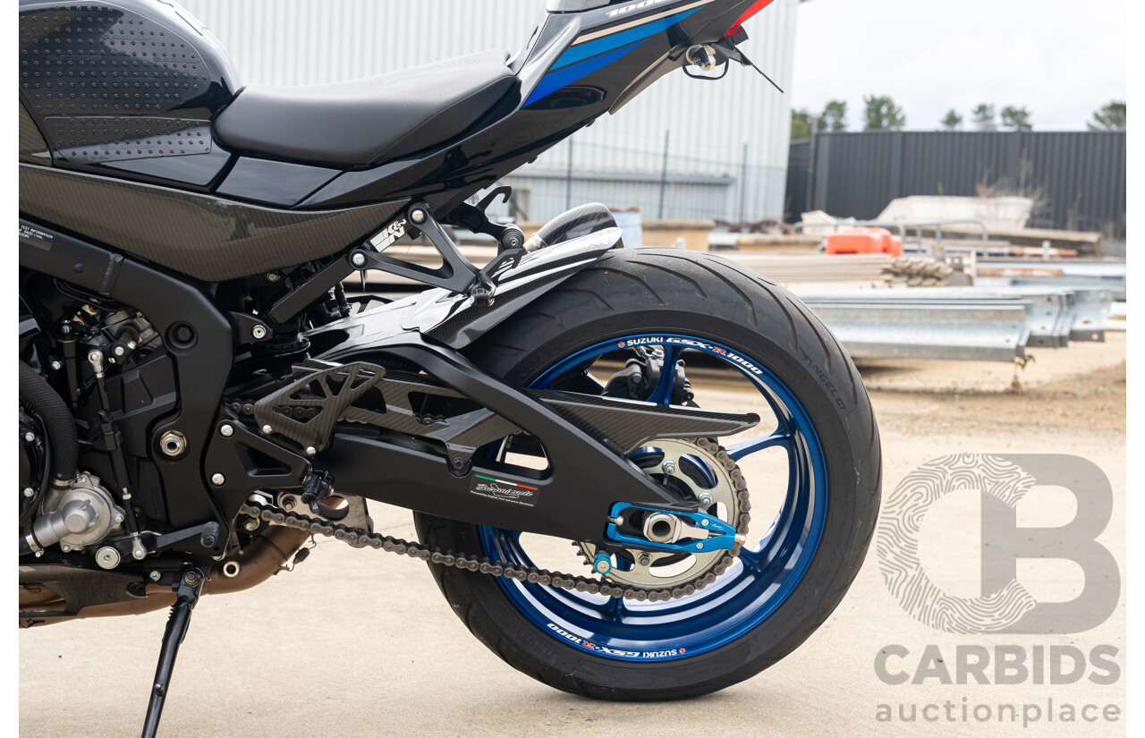 08/2017 Suzuki GSX-R1000R 999cc Super Sport Motorbike Glass Sparkle Black