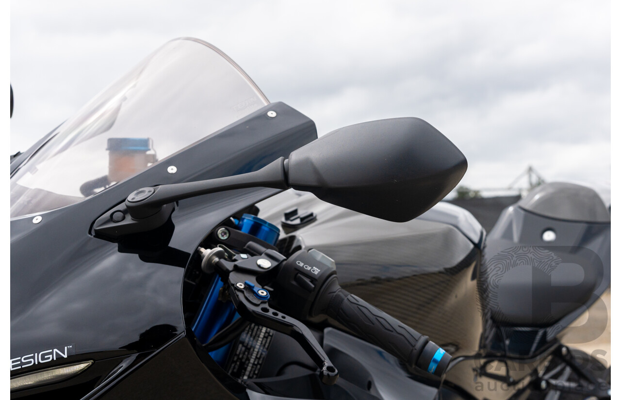 08/2017 Suzuki GSX-R1000R 999cc Super Sport Motorbike Glass Sparkle Black