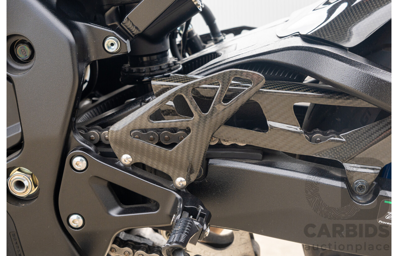 08/2017 Suzuki GSX-R1000R 999cc Super Sport Motorbike Glass Sparkle Black