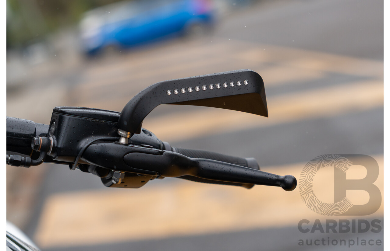 04/2014 Harley Davidson Night Rod Special 1250 ABS V-Rod VRSCDX 1250cc Motorbike White / Black - Modified