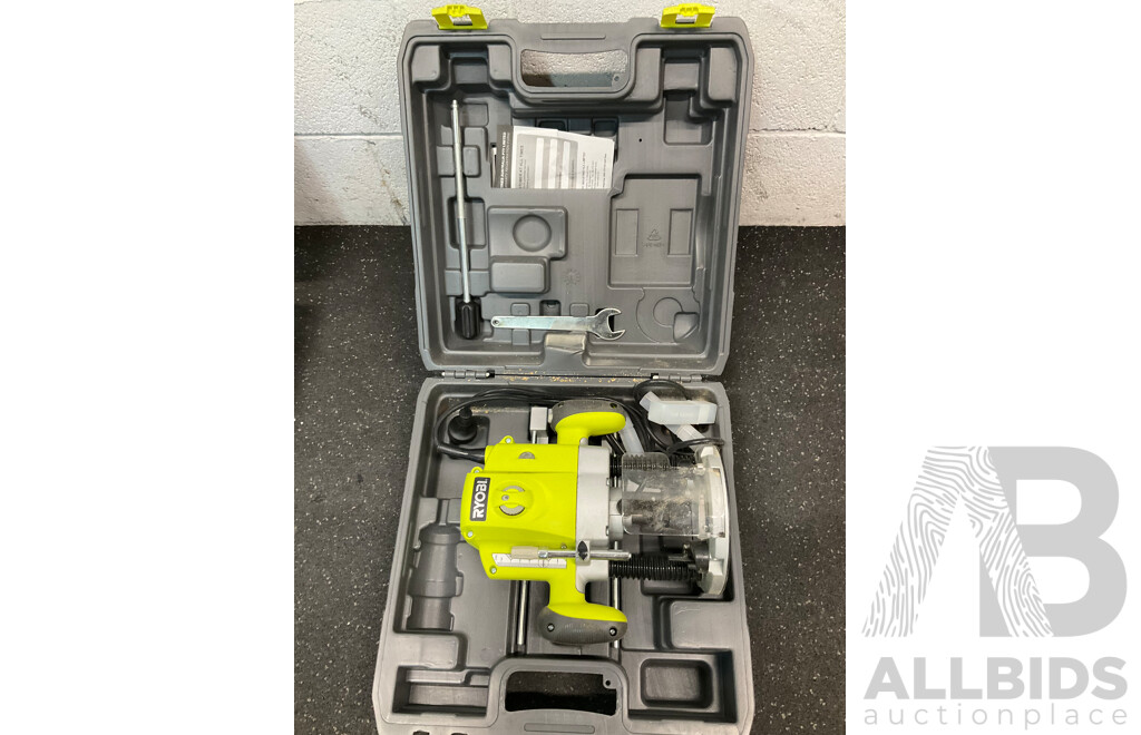 RYOBI Plunge Router