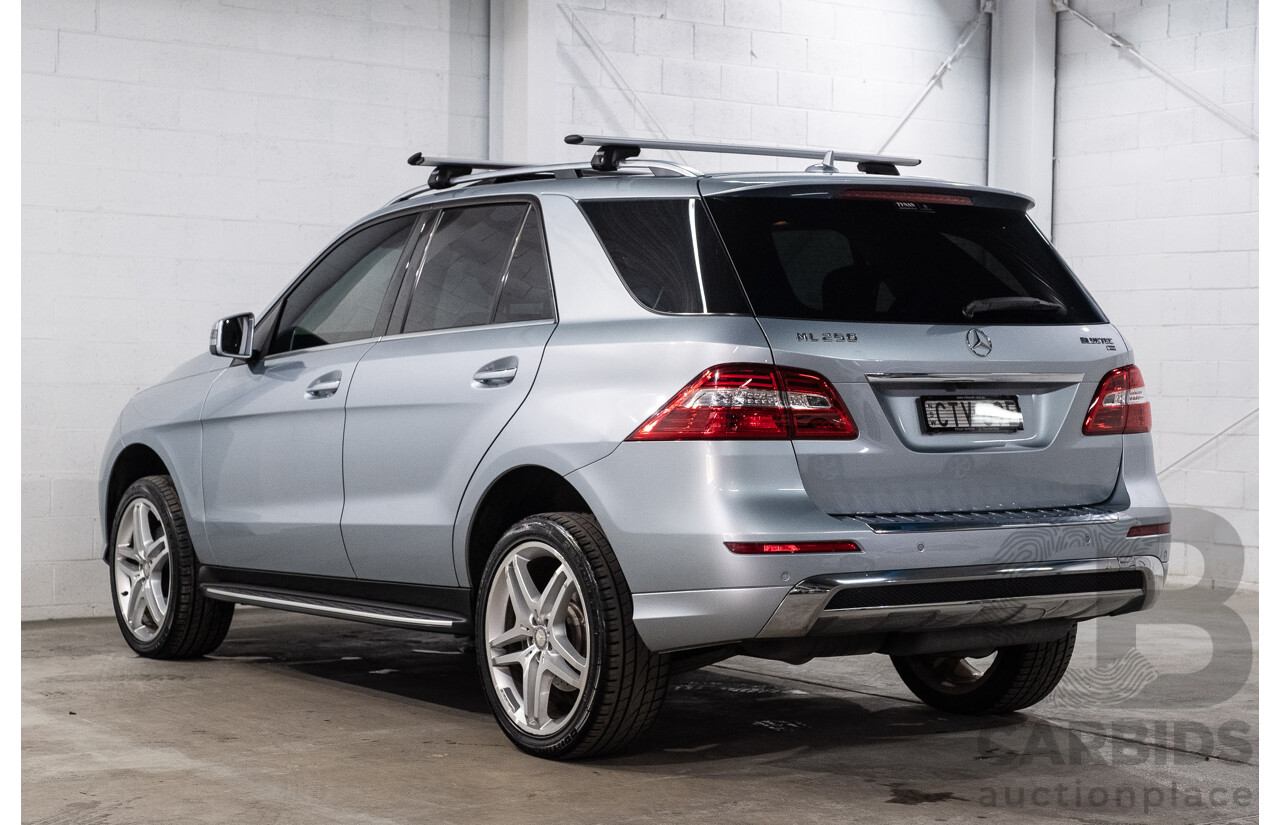 3/2014 Mercedes-Benz ML 250 CDI Bluetec (4x4) 166 4d Wagon Diamond Silver Metallic Turbo Diesel 2.1L