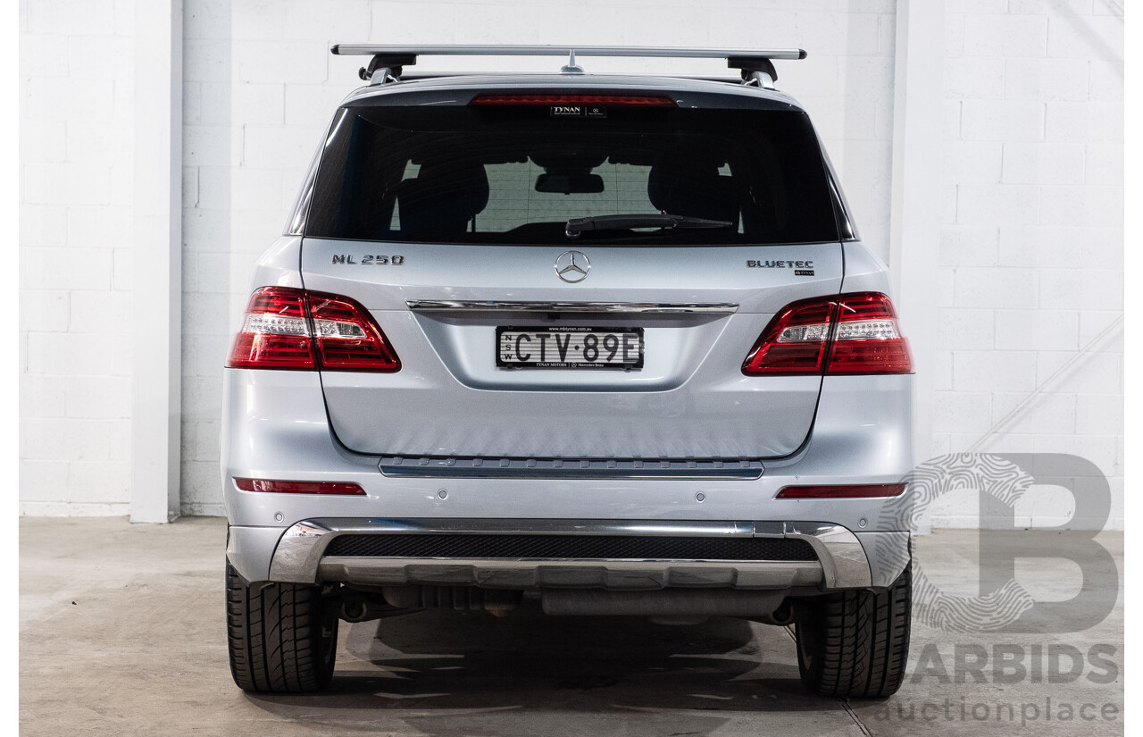 3/2014 Mercedes-Benz ML 250 CDI Bluetec (4x4) 166 4d Wagon Diamond Silver Metallic Turbo Diesel 2.1L