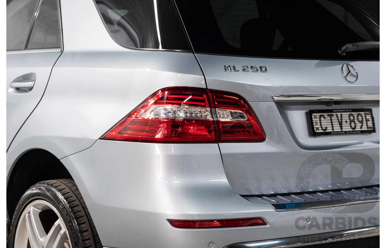 3/2014 Mercedes-Benz ML 250 CDI Bluetec (4x4) 166 4d Wagon Diamond Silver Metallic Turbo Diesel 2.1L