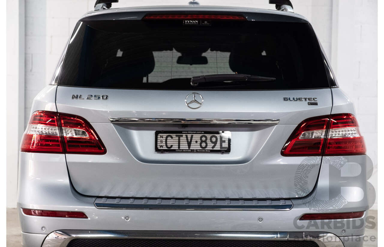 3/2014 Mercedes-Benz ML 250 CDI Bluetec (4x4) 166 4d Wagon Diamond Silver Metallic Turbo Diesel 2.1L