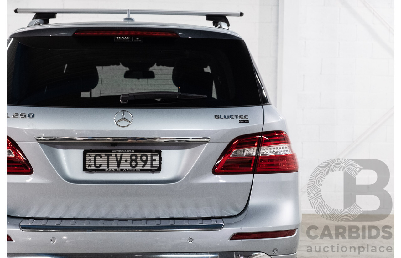3/2014 Mercedes-Benz ML 250 CDI Bluetec (4x4) 166 4d Wagon Diamond Silver Metallic Turbo Diesel 2.1L