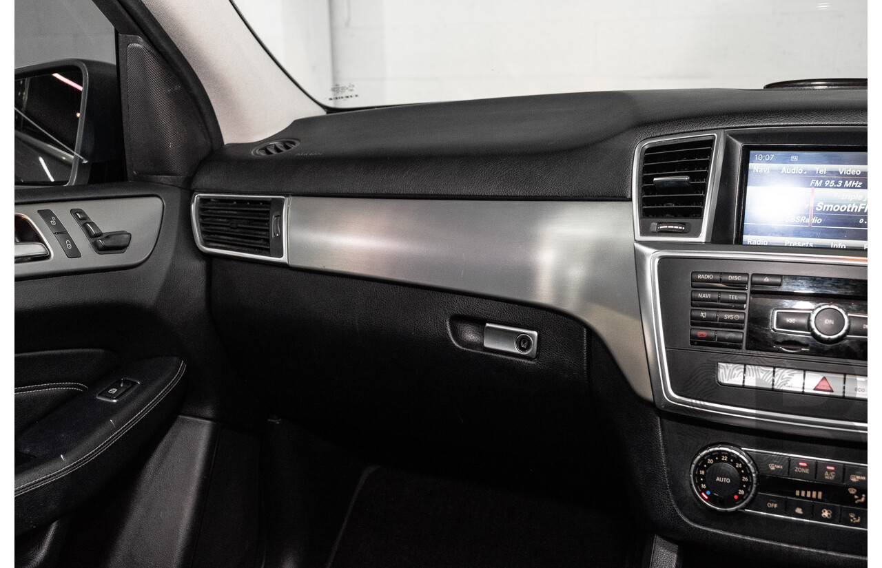 3/2014 Mercedes-Benz ML 250 CDI Bluetec (4x4) 166 4d Wagon Diamond Silver Metallic Turbo Diesel 2.1L