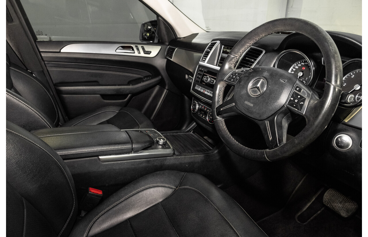 3/2014 Mercedes-Benz ML 250 CDI Bluetec (4x4) 166 4d Wagon Diamond Silver Metallic Turbo Diesel 2.1L