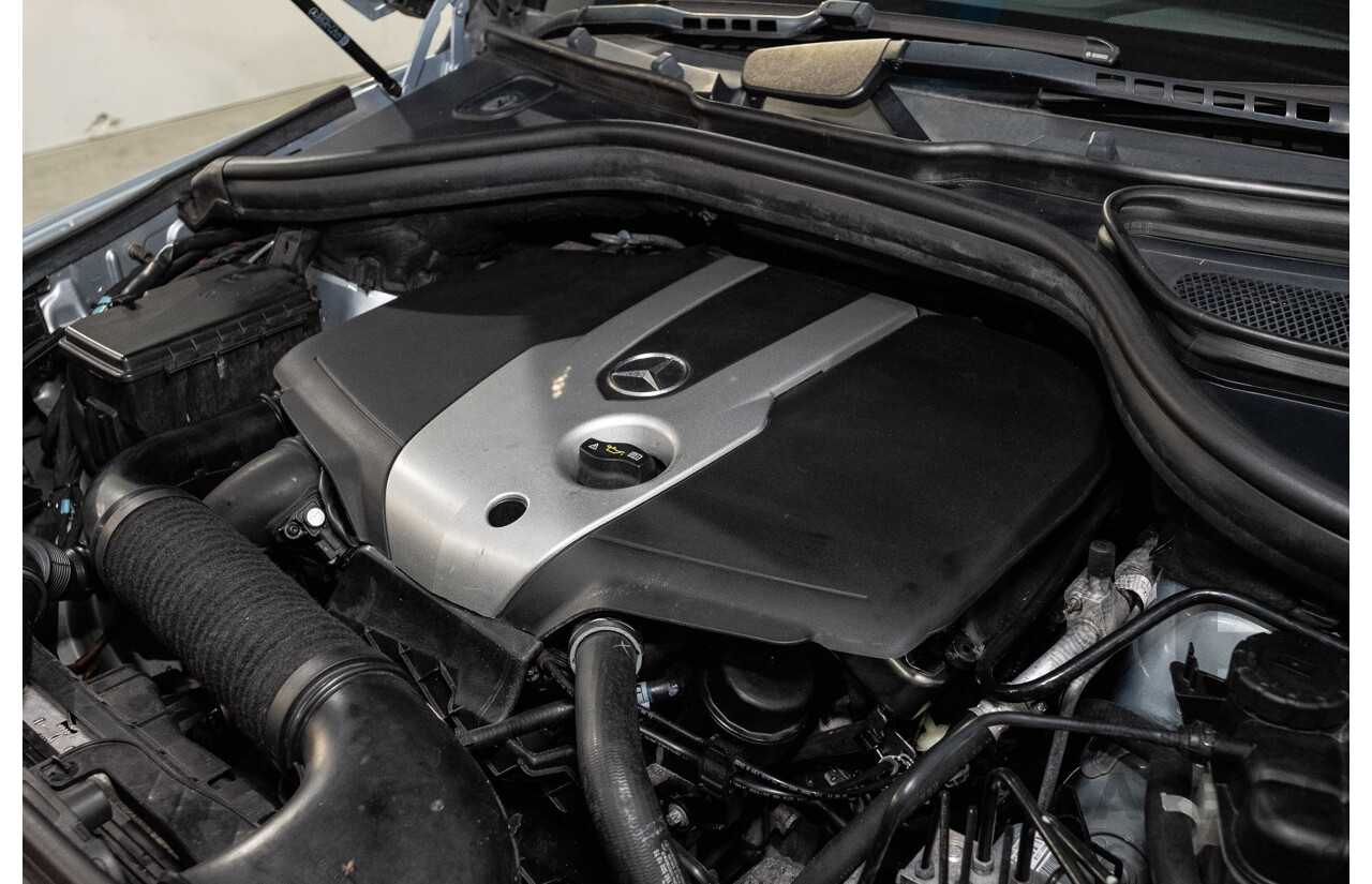 3/2014 Mercedes-Benz ML 250 CDI Bluetec (4x4) 166 4d Wagon Diamond Silver Metallic Turbo Diesel 2.1L