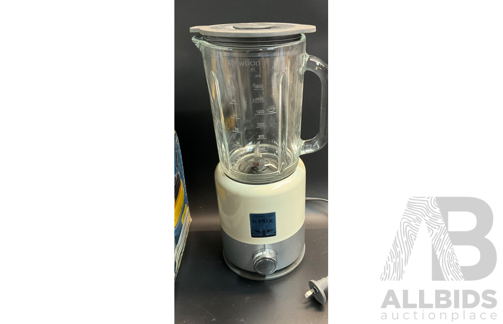 Keywood Kmix Blender & Workzone Patio and Wall Cleaner & Black Decker Vacuum & Cooking Set 12PCS