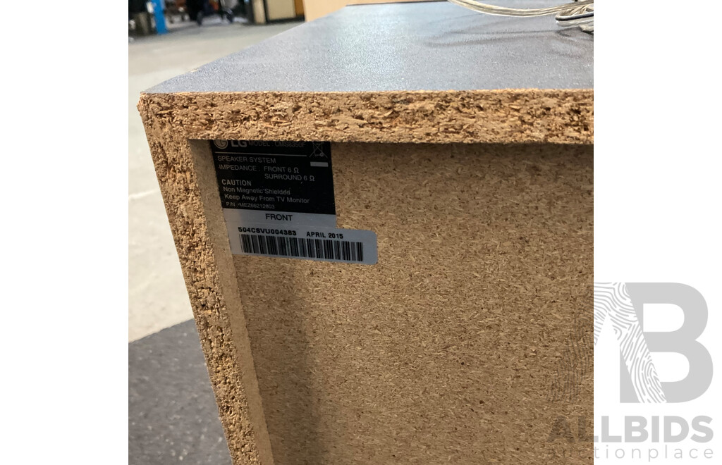 LG CM8235 Speaker System