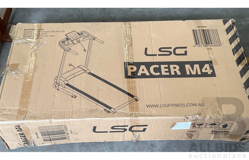 LSG Pacer M4 Treadmill