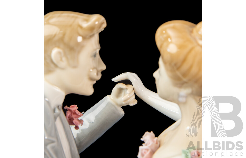 Lladro Anniversary Waltz Figural Group