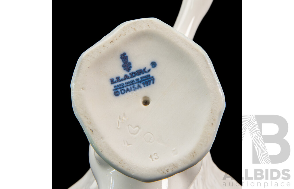 Lladro Jumping Duck Porcelain Figure