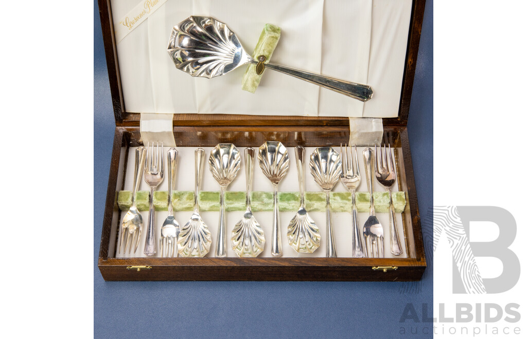 Vintage Grosvenor Delphic Dessert Set in Canteen